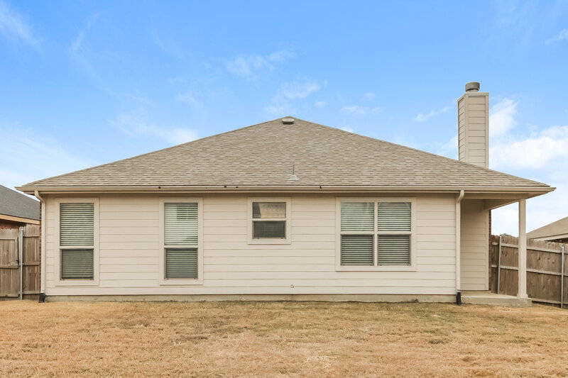 1,980/Mo, 12817 Purdue Dr Balch Springs, TX 75180 Rear View