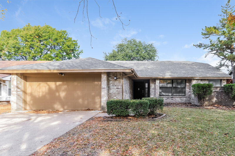 2,530/Mo, 2522 Clayton Oaks Dr Grand Prairie, TX 75052 External View