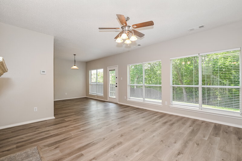 4,040/Mo, 5717 San Marino Dr Rowlett, TX 75089 Living Room View 2