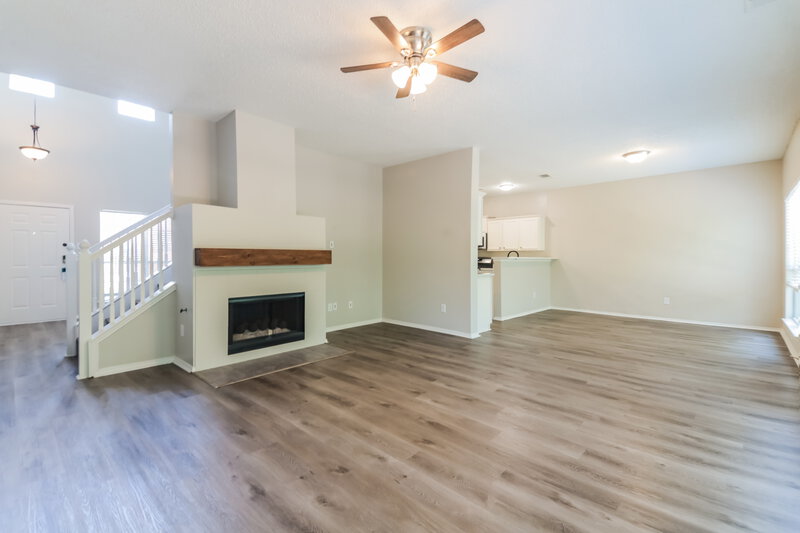 0/Mo, 5717 San Marino Dr Rowlett, TX 75089 Living Room View 2