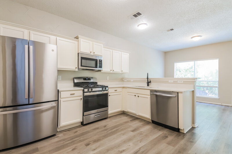 0/Mo, 5717 San Marino Dr Rowlett, TX 75089 Kitchen View