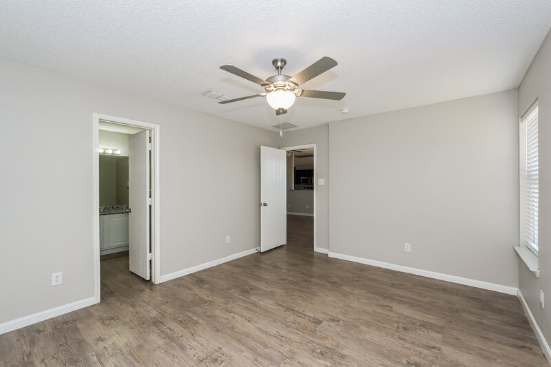 2,000/Mo, 2617 Ensenada Ln Fort Worth, TX 76108 Main Bedroom View 2