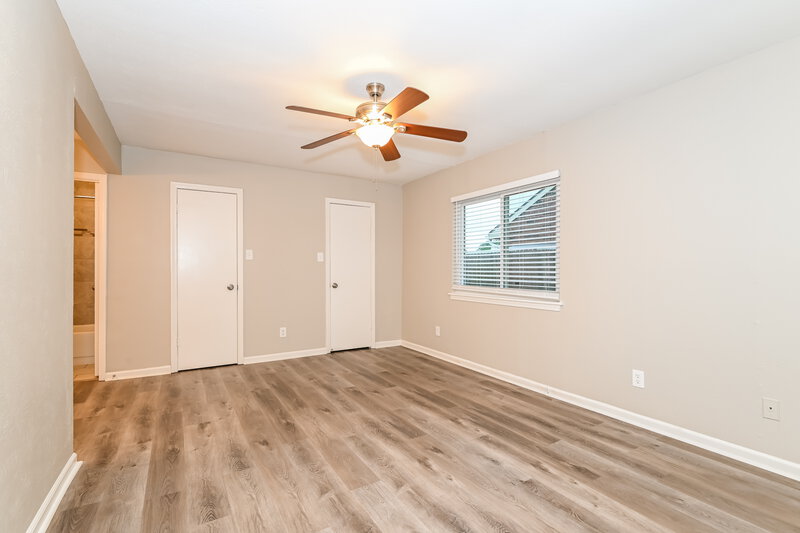 2,490/Mo, 1814 Uvalde St Mesquite, TX 75150 Main Bedroom View