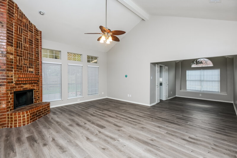 2,710/Mo, 6729 Greenleaf Dr North Richland Hills, TX 76182 Living Room View 2