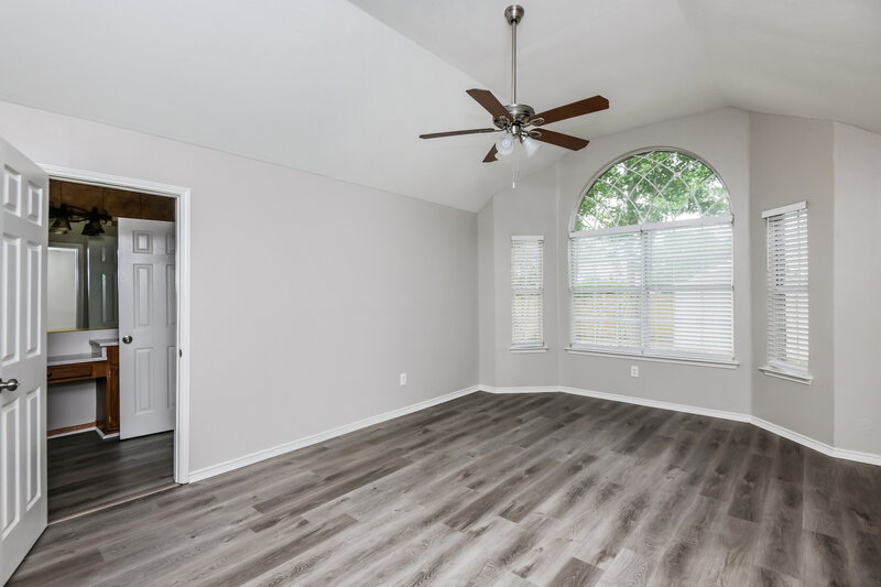 2,710/Mo, 6729 Greenleaf Dr North Richland Hills, TX 76182 Main Bedroom View
