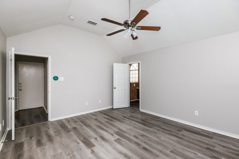 2,710/Mo, 6729 Greenleaf Dr North Richland Hills, TX 76182 Main Bedroom View 2