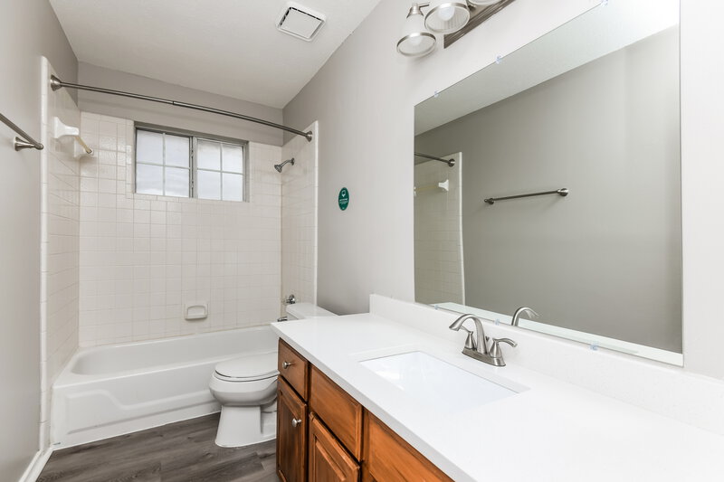 2,710/Mo, 6729 Greenleaf Dr North Richland Hills, TX 76182 Bathroom View