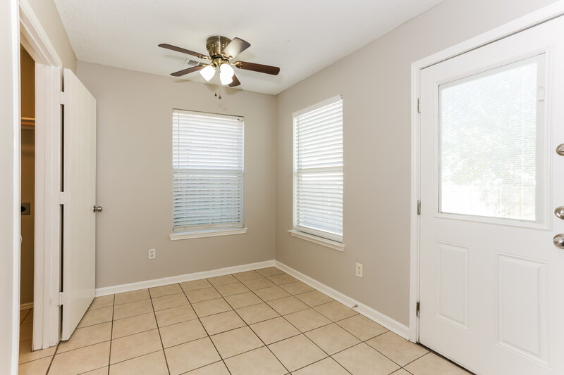 1,900/Mo, 8104 Gardengate Ct Fort Worth, TX 76137 Dining Room View