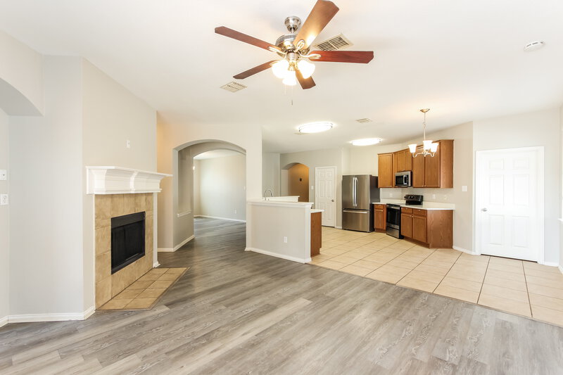 2,150/Mo, 709 Lone Pine Dr Little Elm, TX 75068 Living Room View