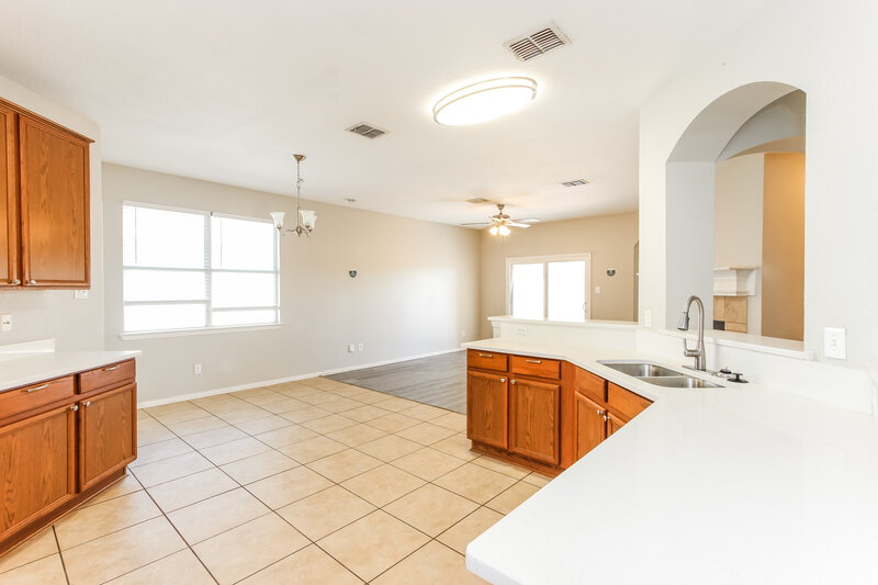 2,150/Mo, 709 Lone Pine Dr Little Elm, TX 75068 Kitchen View