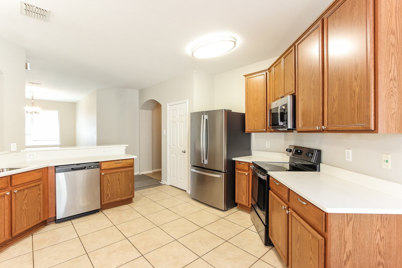 2,150/Mo, 709 Lone Pine Dr Little Elm, TX 75068 Kitchen View 2