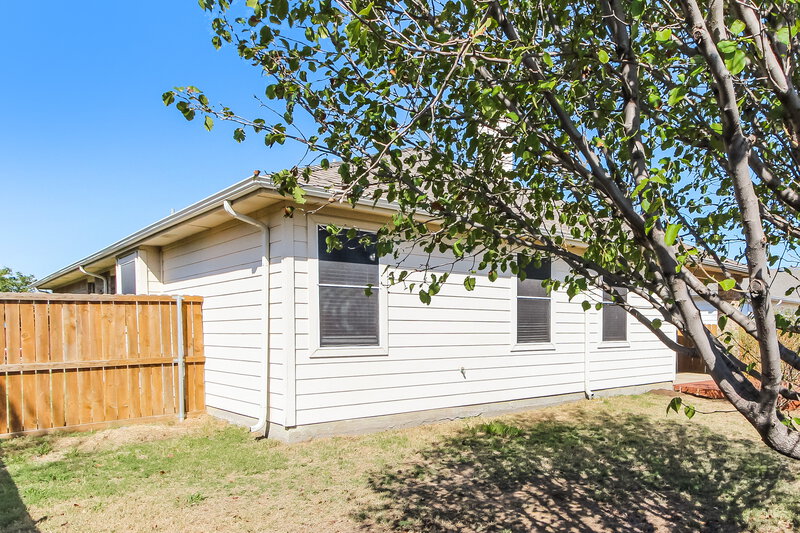 2,150/Mo, 709 Lone Pine Dr Little Elm, TX 75068 Rear View