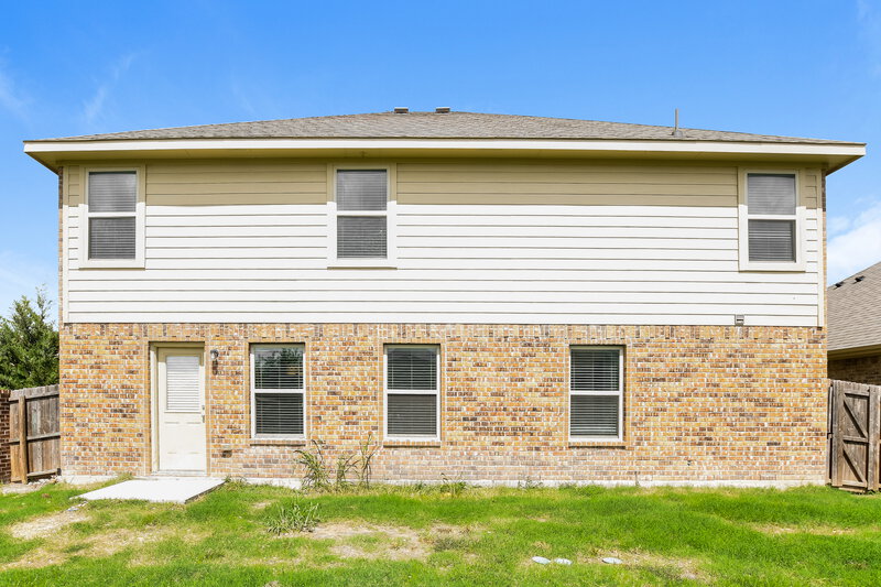 2,240/Mo, 1230 Ophelia Rd Forney, TX 75126 Rear View
