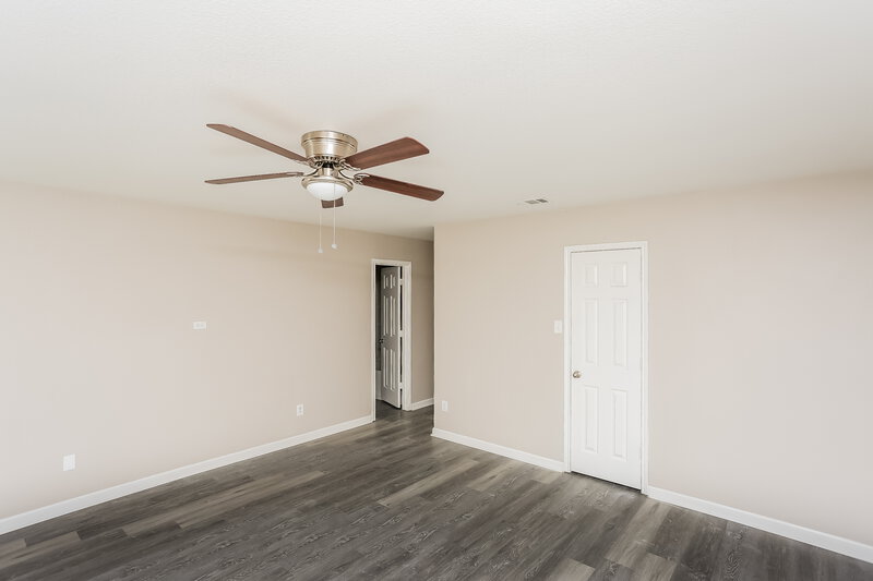2,315/Mo, 12704 Foxpaw Trail Fort Worth, TX 76244 Main Bedroom View 2