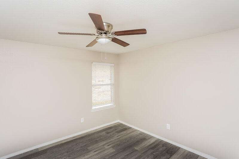 2,315/Mo, 12704 Foxpaw Trail Fort Worth, TX 76244 Bedroom View 3