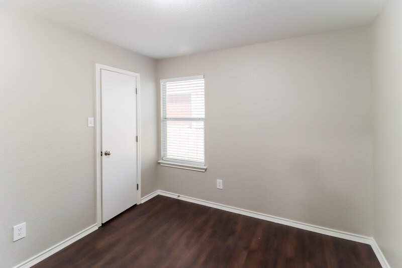 2,165/Mo, 3011 San Martin Dr Arlington, TX 76010 Bedroom View 2