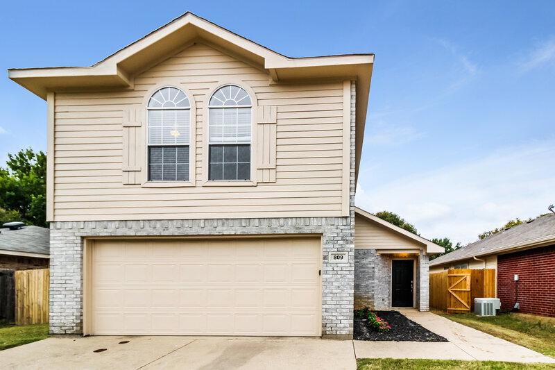 2,560/Mo, 809 Pace Dr Denton, TX 76209 External View