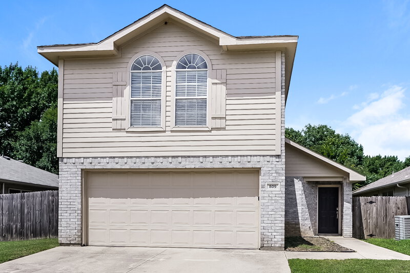 2,290/Mo, 809 Pace Dr Denton, TX 76209 External View