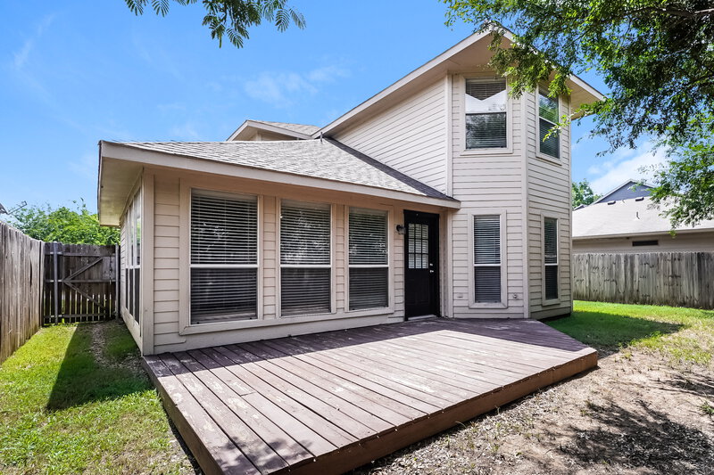 2,290/Mo, 809 Pace Dr Denton, TX 76209 Rear View