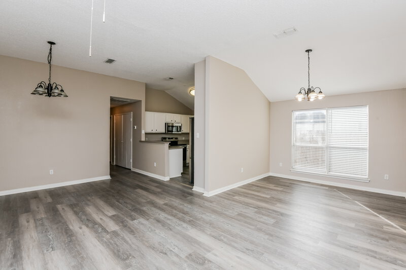 1,715/Mo, 10509 Shadywood Dr Fort Worth, TX 76140 Dining Room View 2