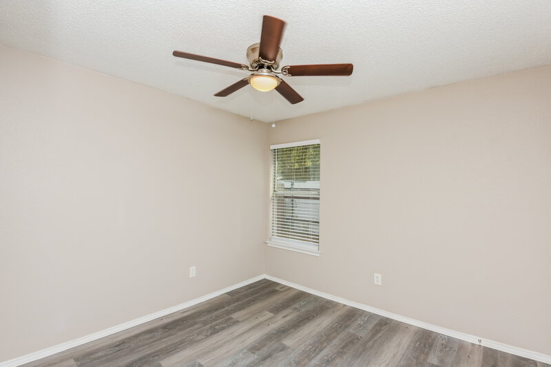 1,715/Mo, 10509 Shadywood Dr Fort Worth, TX 76140 Bedroom View 2