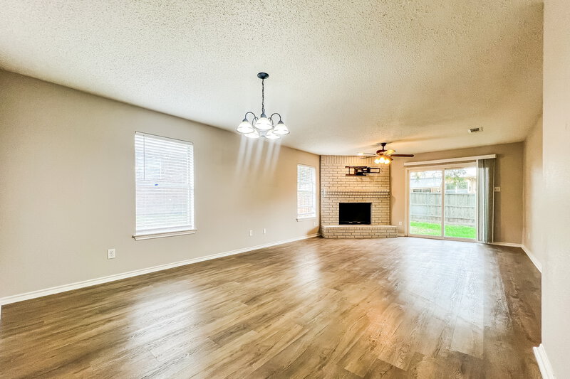 1,935/Mo, 8213 Newport Dr Rowlett, TX 75089 Living Room View 2