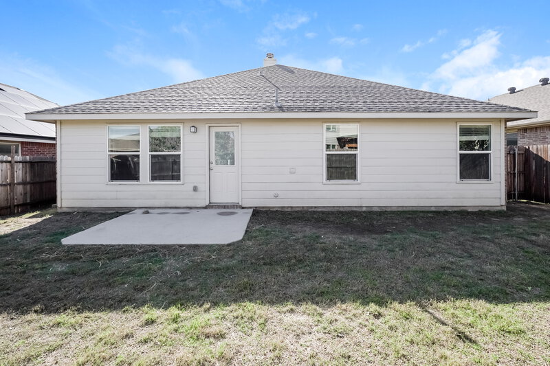 2,400/Mo, 340 Amethyst Dr Fort Worth, TX 76131 Rear View