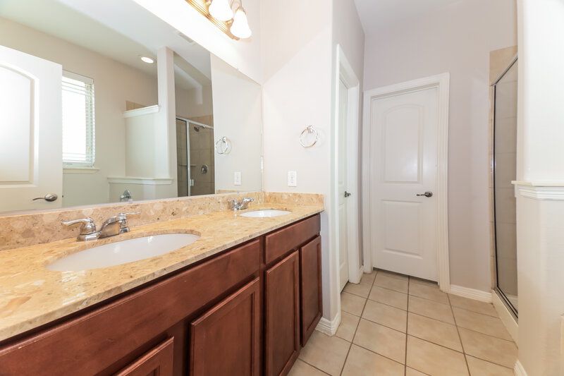 1,970/Mo, 1208 Songbird Dr Little Elm, TX 75068 Main Bathroom View