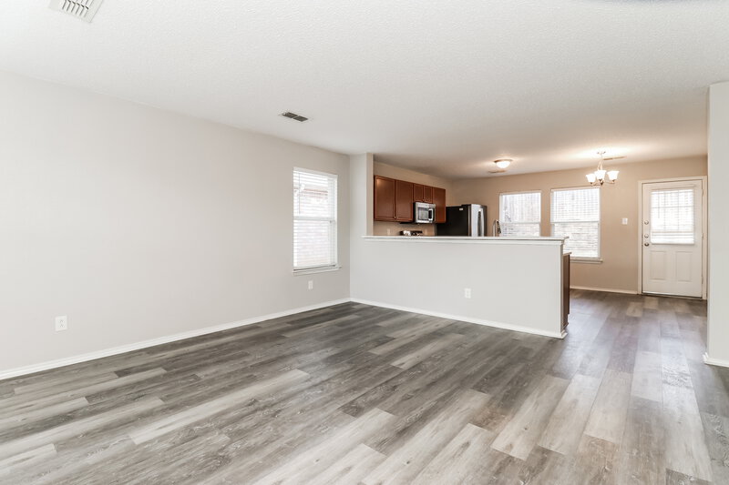 2,060/Mo, 7933 Meadow View Tr Fort Worth, TX 76120 Living Room View 2