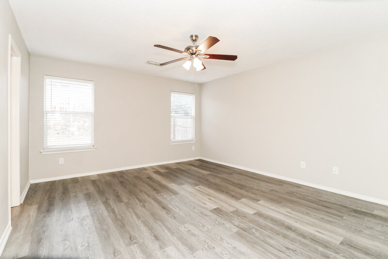 2,060/Mo, 7933 Meadow View Tr Fort Worth, TX 76120 Main Bedroom View