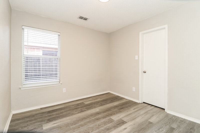 2,060/Mo, 7933 Meadow View Tr Fort Worth, TX 76120 Bedroom View