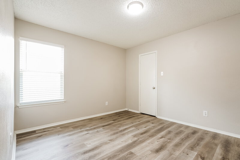 2,370/Mo, 3613 Princess Victoria Ct Fort Worth, TX 76137 Bedroom View