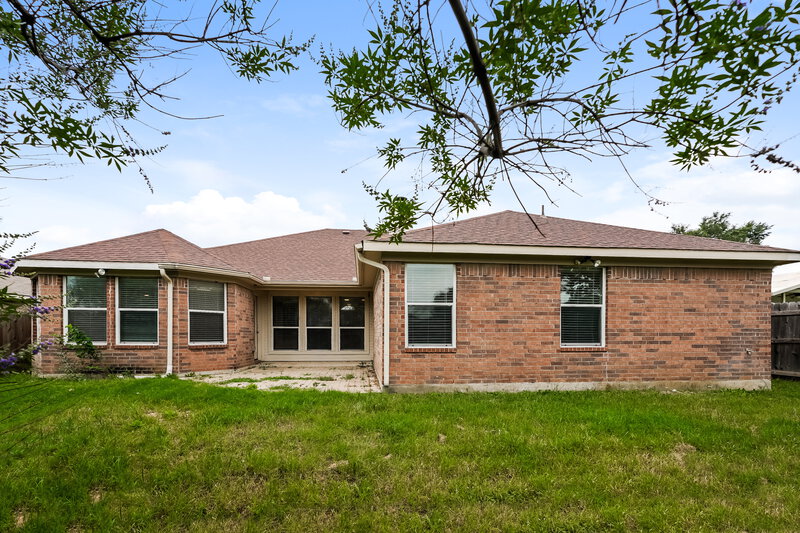 2,370/Mo, 3613 Princess Victoria Ct Fort Worth, TX 76137 Rear View