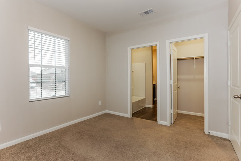 0/Mo, 429 Waterline Dr Crowley, TX 76036 Bedroom View