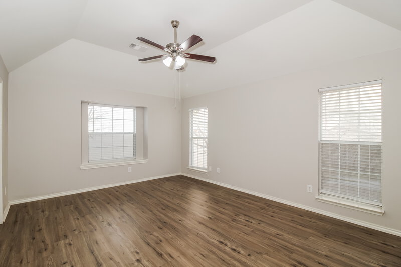 2,700/Mo, 1401 Bregenz Ln Lewisville, TX 75067 Main Bedroom View