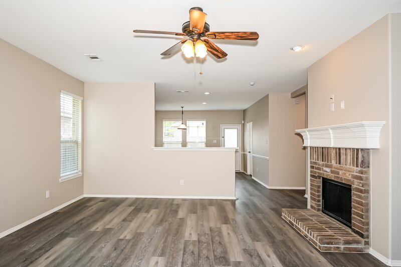 2,120/Mo, 6005 Deck House Rd Fort Worth, TX 76179 Living Room View