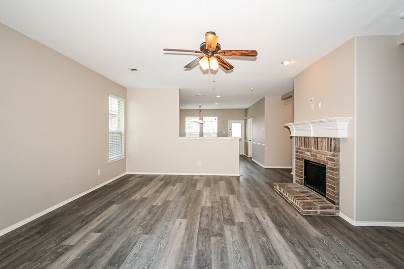 2,120/Mo, 6005 Deck House Rd Fort Worth, TX 76179 Living Room View 2
