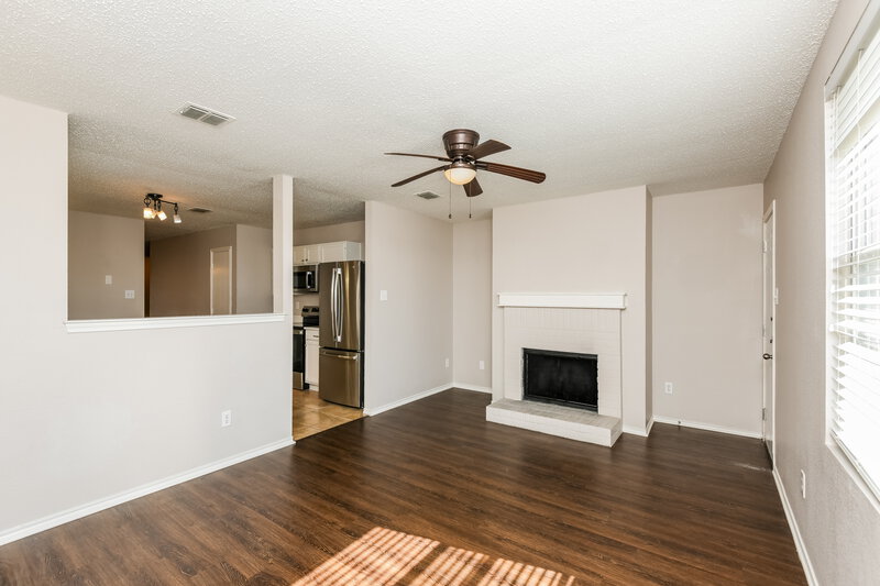 1,805/Mo, 3957 German Pointer Way Fort Worth, TX 76123 Family Room View 2