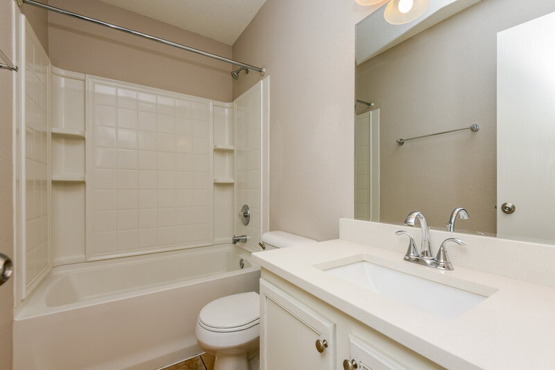 1,805/Mo, 3957 German Pointer Way Fort Worth, TX 76123 Bathroom View