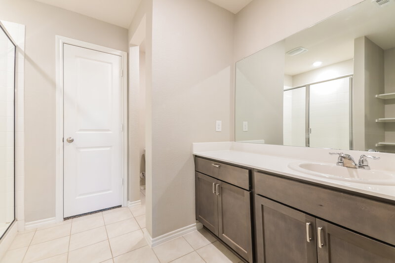 2,155/Mo, 2618 Saldana Dr Fate, TX 75189 Main Bathroom View