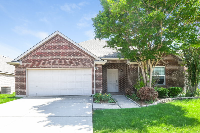 2,430/Mo, 1912 Stonehill Dr Justin, TX 76247 External View