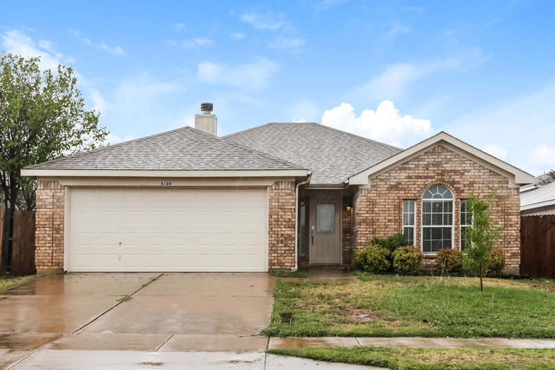 1,865/Mo, 5104 Button Willow Dr Fort Worth, TX 76123 External View