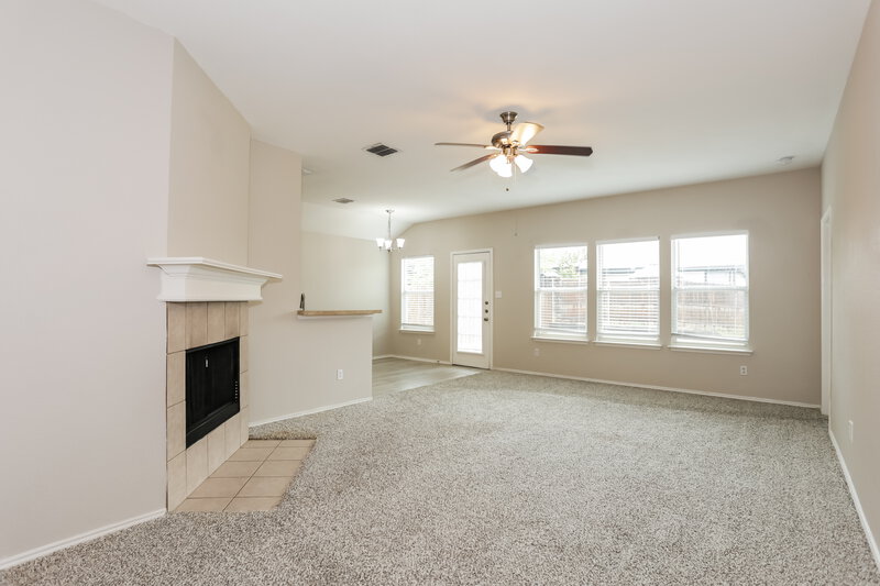 1,865/Mo, 5104 Button Willow Dr Fort Worth, TX 76123 Living Room View 2