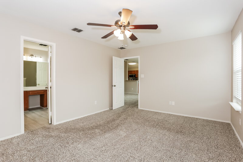 1,865/Mo, 5104 Button Willow Dr Fort Worth, TX 76123 Main Bedroom View 2