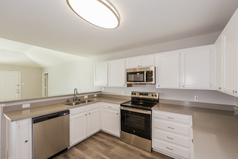 1,925/Mo, 6601 Basswood Dr Fort Worth, TX 76135 Kitchen View 2