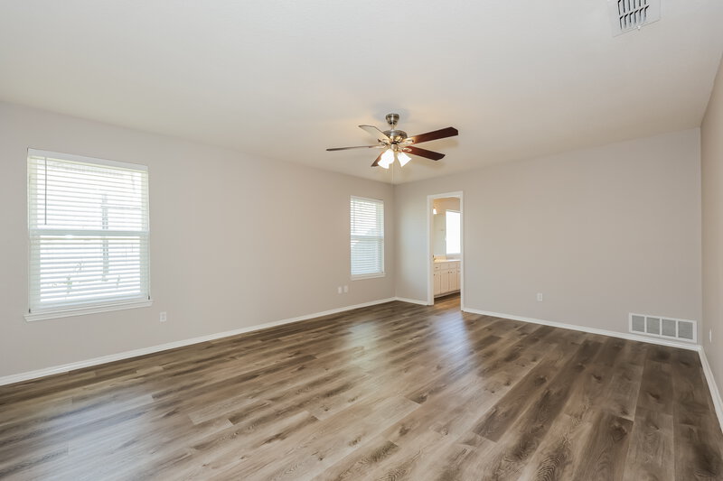 1,925/Mo, 6601 Basswood Dr Fort Worth, TX 76135 Main Bedroom View