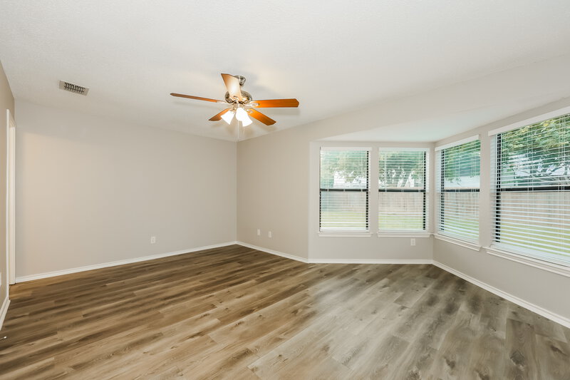 2,355/Mo, 6606 Beryl Dr Arlington, TX 76002 Main Bedroom View