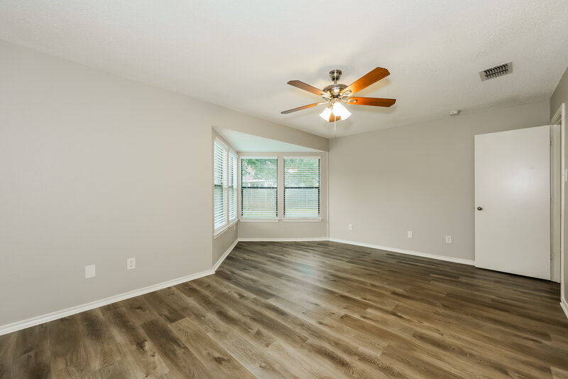 2,355/Mo, 6606 Beryl Dr Arlington, TX 76002 Main Bedroom View 2