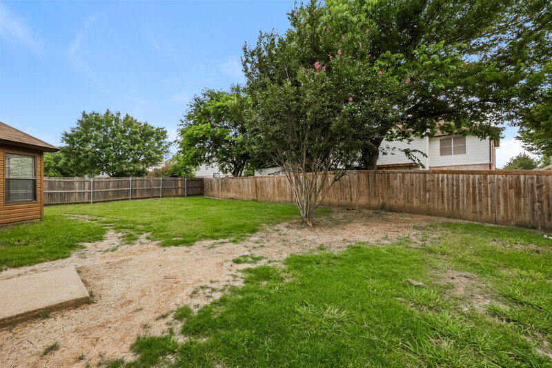 2,355/Mo, 6606 Beryl Dr Arlington, TX 76002 Rear View