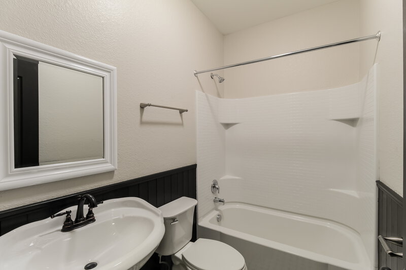 2,705/Mo, 9136 Benevolent Ct Aubrey, TX 76227 Bathroom View